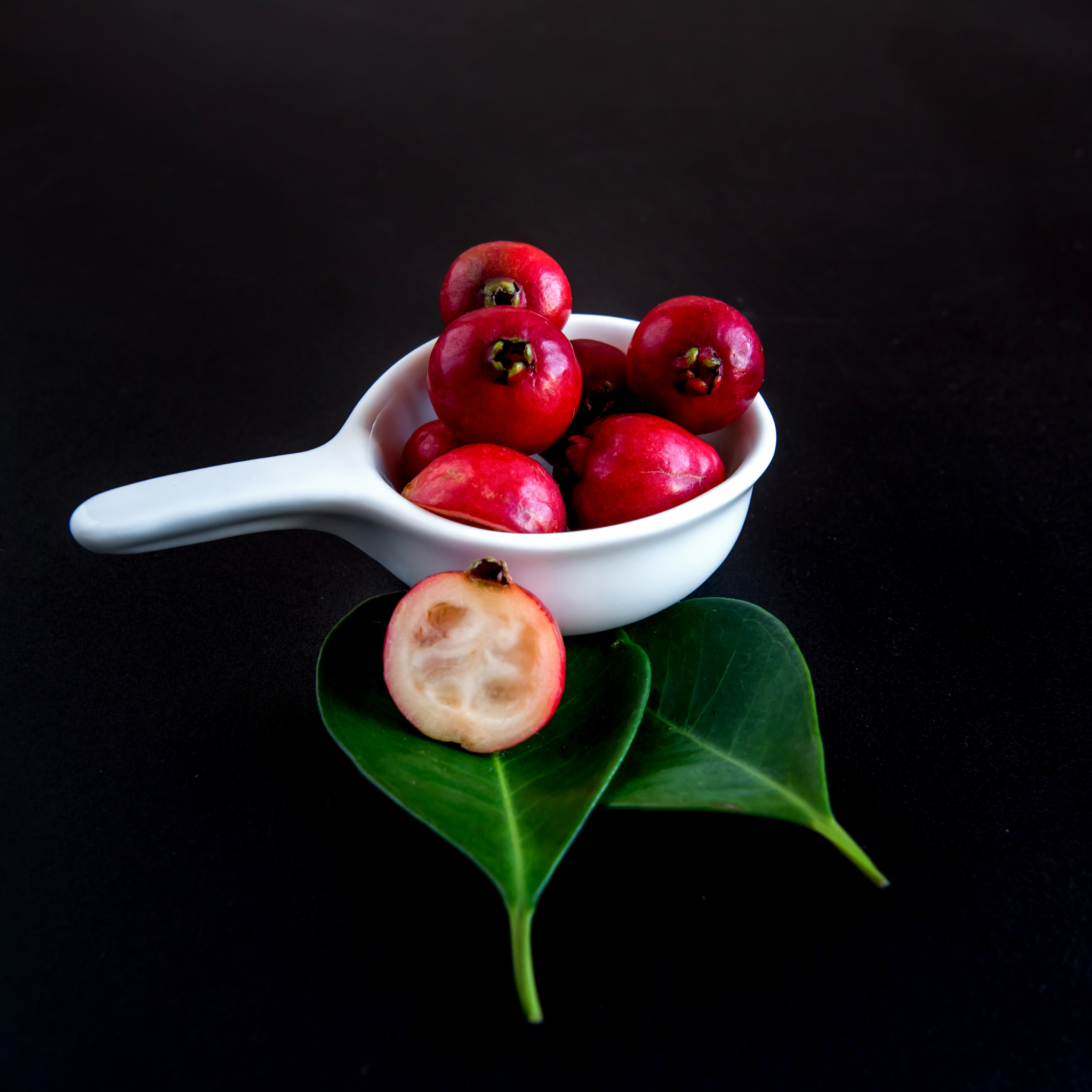 Red Strawberry Guava Tree - Psidium cattleianum Red